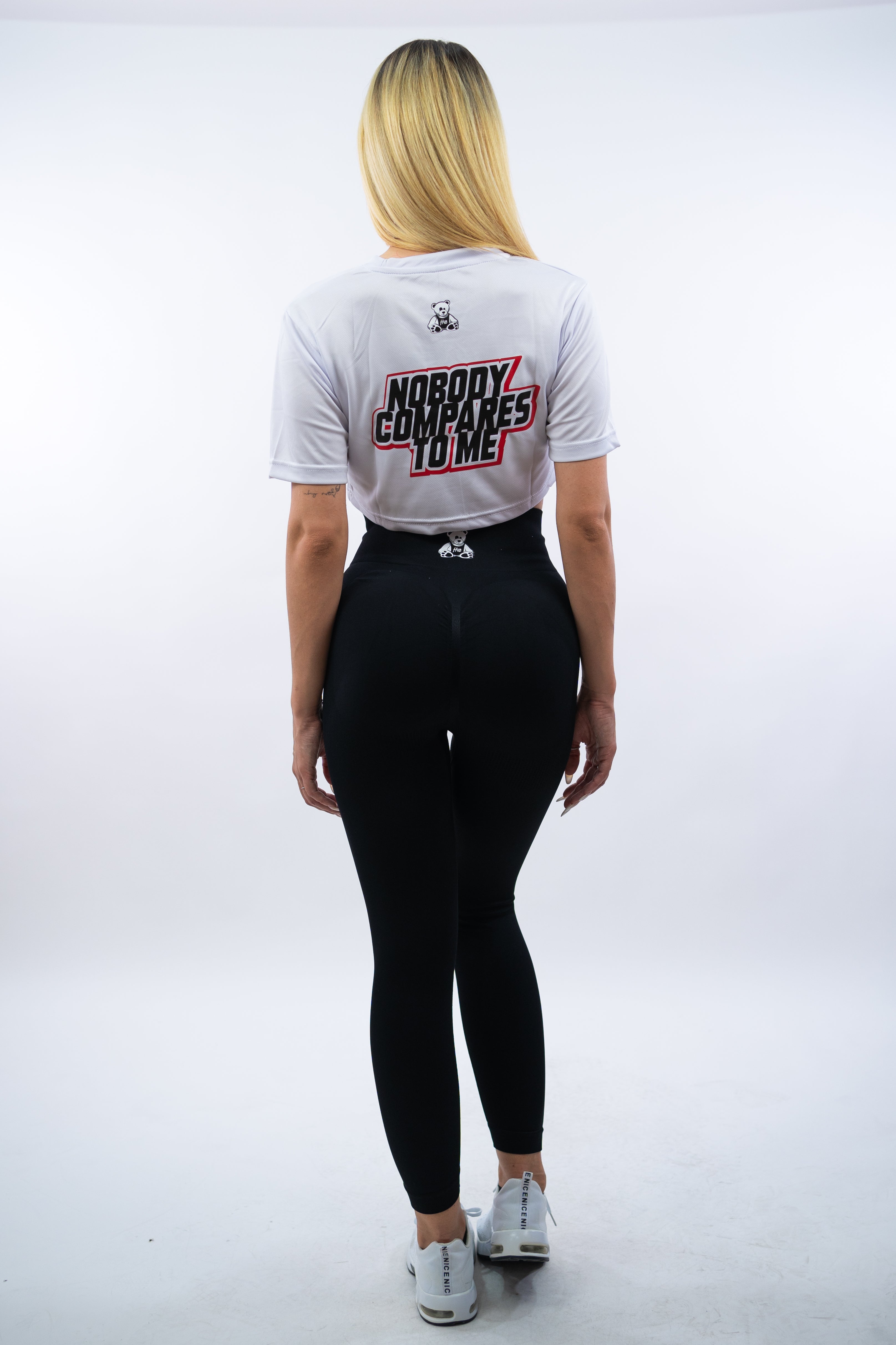 T-SHIRT CROP NOBODY BIANCA