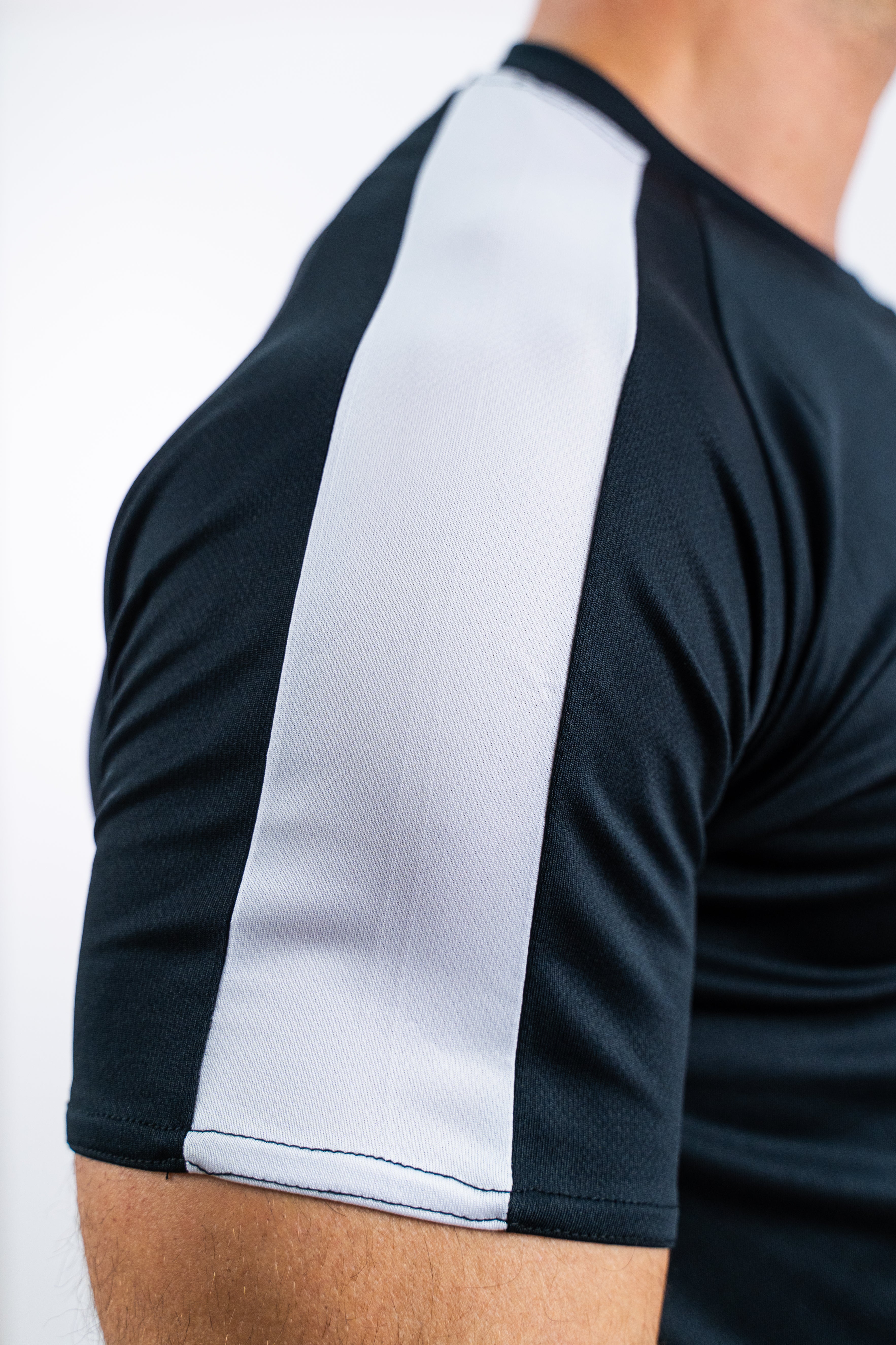 T-SHIRT PERFORMANCE NERA