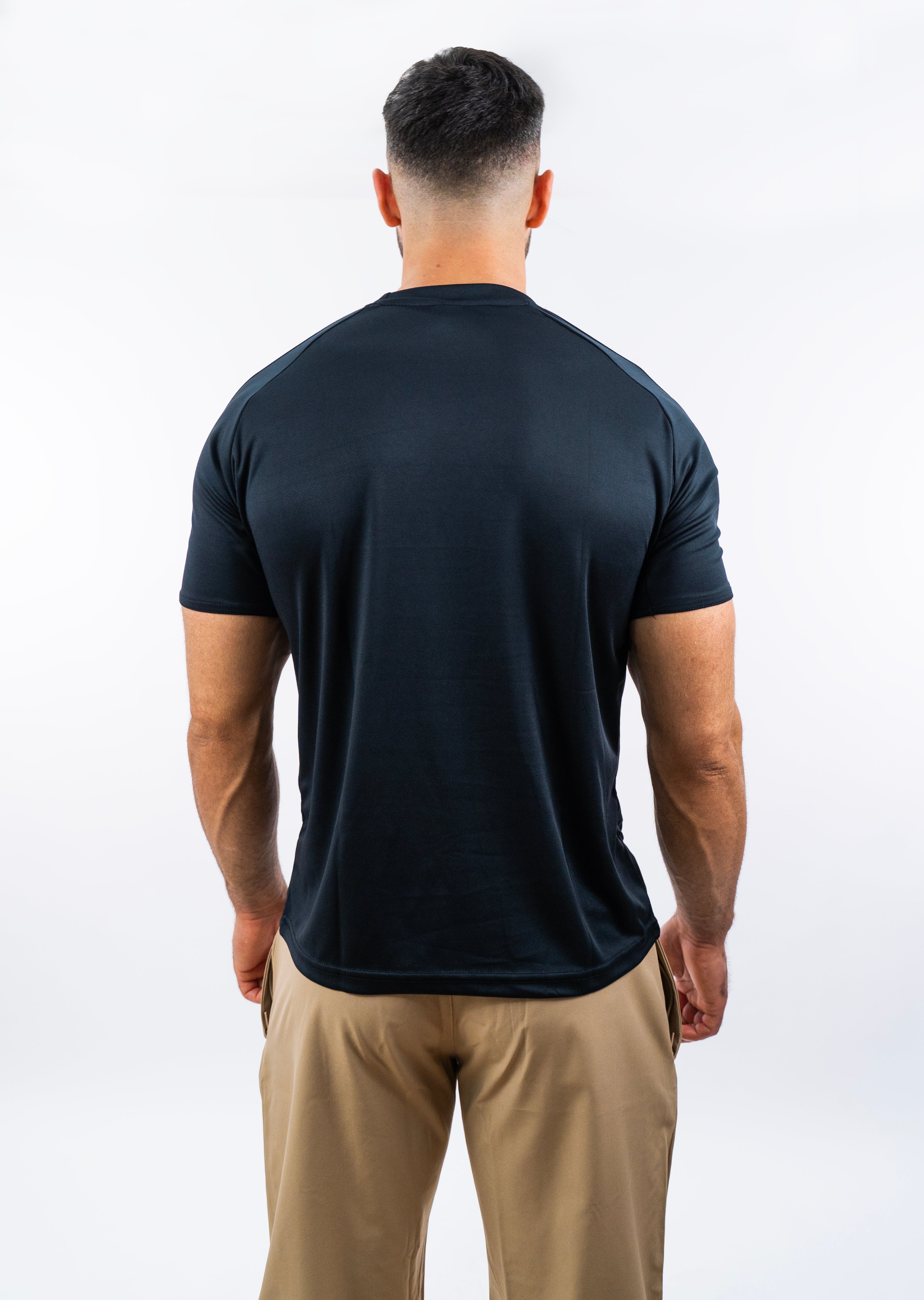 T-SHIRT PERFORMANCE NERA GOLD LOGO limited edition