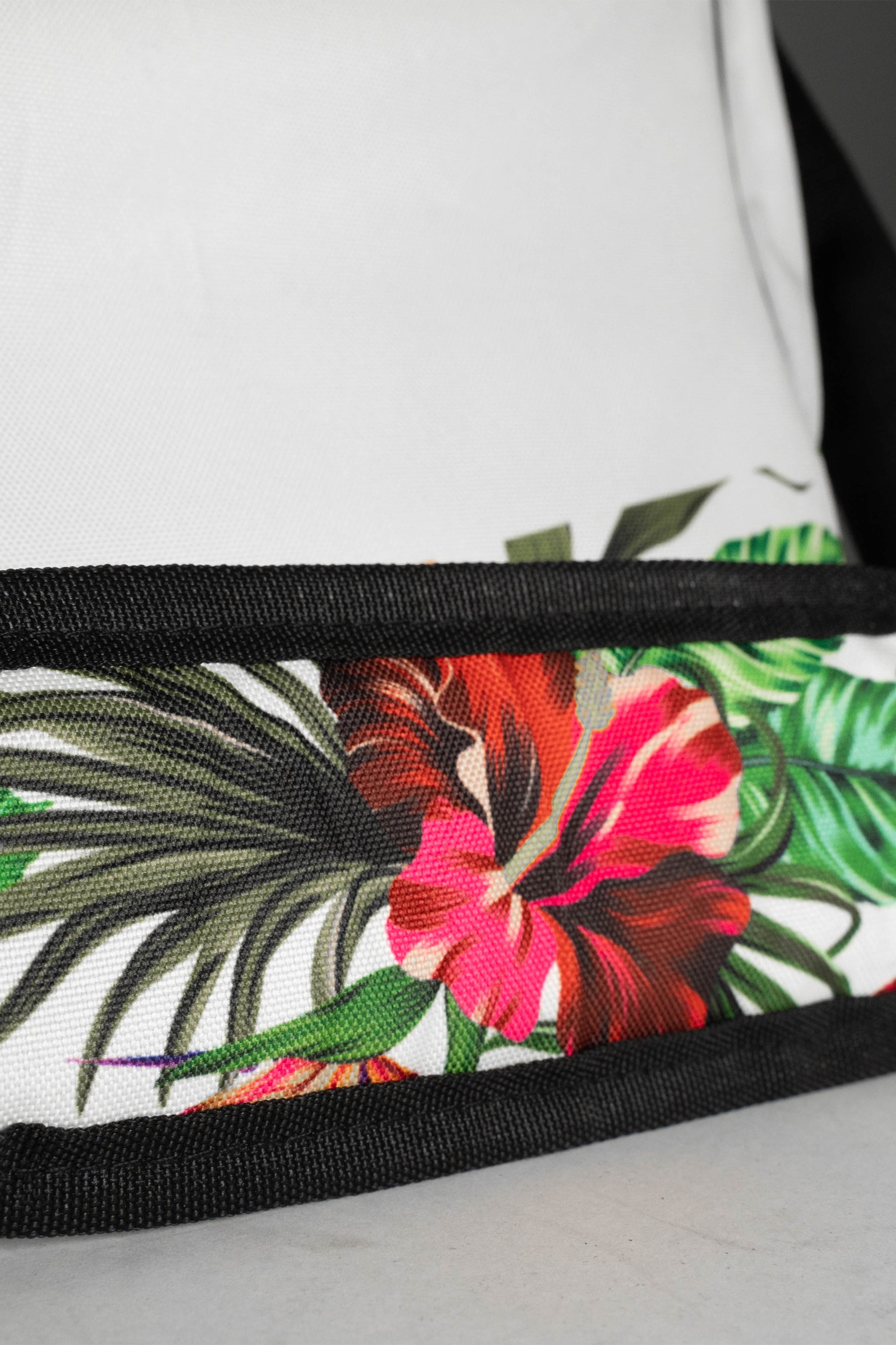 FLORAL GYM BAG