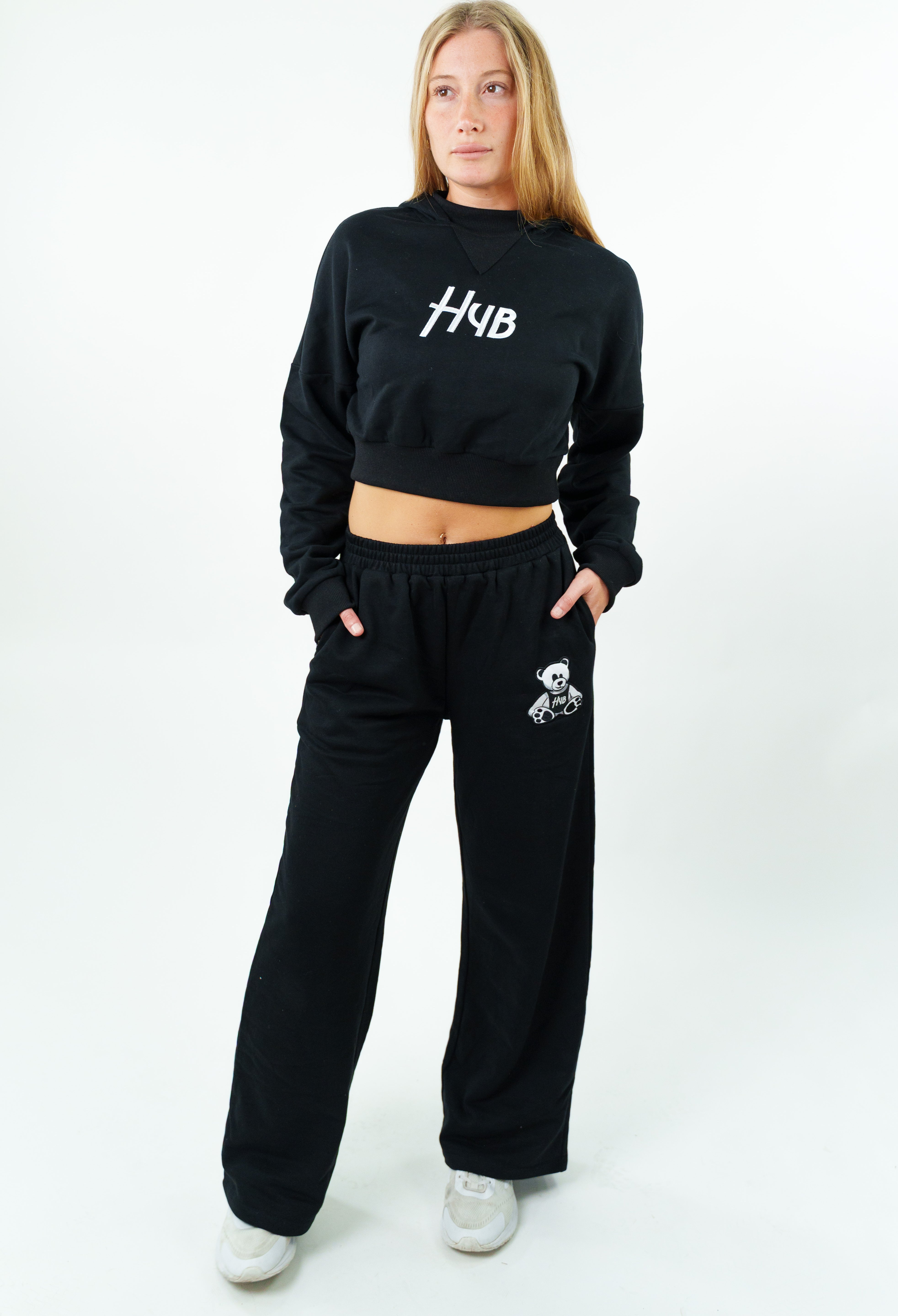 FELPA CROP ESSENZA NERA