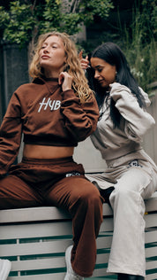 FELPA CROP ESSENZA MARRONE