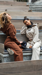 FELPA CROP ESSENZA MARRONE