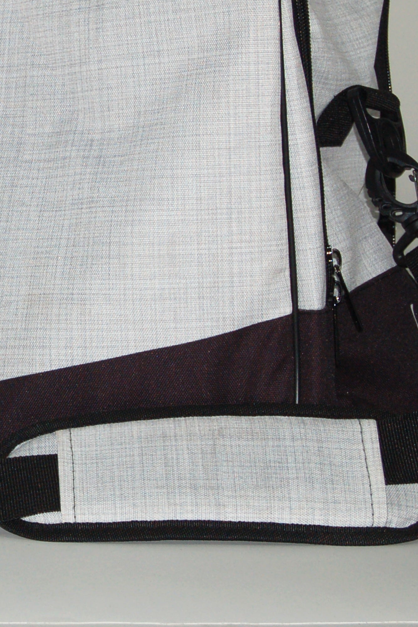 Borsone-grigionero-dettaglio.jpg