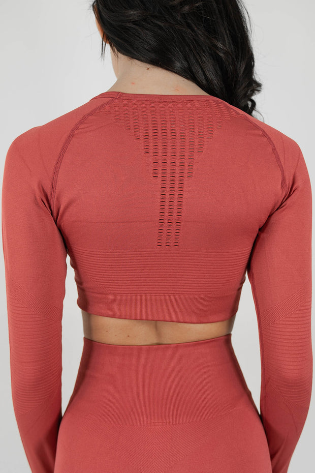 PERFORMANCE AUTUMN RED CROP TOP - LONG SLEEVE